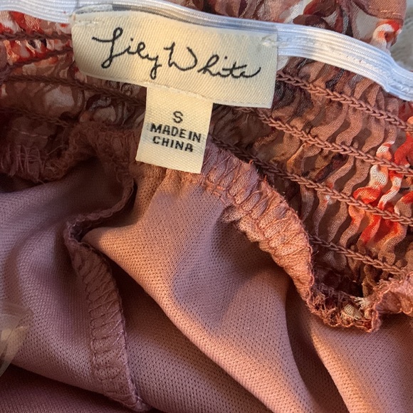 Super cute top - Picture 6 of 7